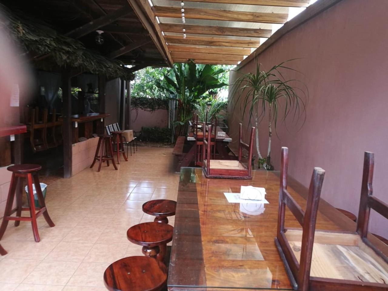 Hotel La Choza Inn La Fortuna 外观 照片